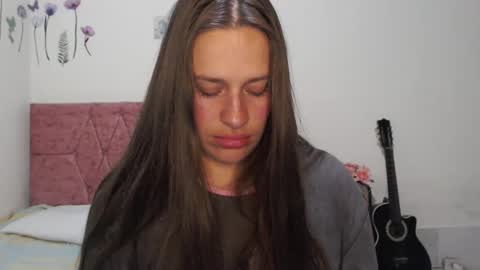 Snapshot of serenity_crystal chatting on September 9, 2025, 11:15 pm serenity_crystal online show from September 9, 2025, 11:15 pm