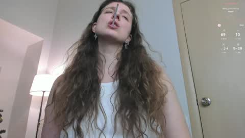 Hey Guys and Girls non-binary personalities  Im Sereta online show from December 28, 2024, 1:49 pm