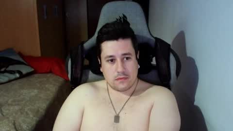 Snapshot of sergio95n chatting on March 2, 2025, 7:32 am Pollos online show from March 2, 2025, 7:32 am