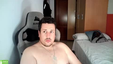 Snapshot of sergio95n chatting on September 15, 2025, 2:28 pm Pollos online show from September 15, 2025, 2:28 pm