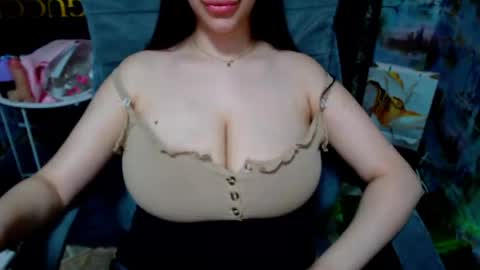 Snapshot of seu_cute chatting on May 19, 2026, 7:42 pm seu_cute online show from May 19, 2026, 7:42 pm