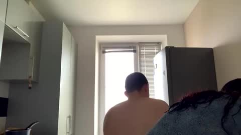 Julie and Max online show from November 11, 2025, 10:48 am