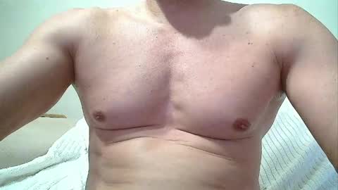 Snapshot of sex_machine_19 chatting on May 27, 2026, 5:32 pm SEX MACHINE 19 online show from May 27, 2026, 5:32 pm