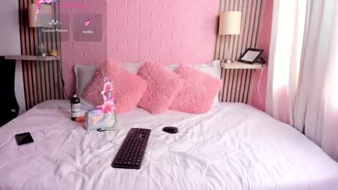 sexi_medussa online show from December 22, 2025, 7:22 pm