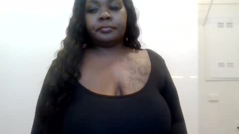 sexichocchic online show from March 3, 2025, 12:04 am