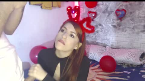 Snapshot of sexincompany chatting on February 15, 2025, 5:09 am monserat y thony online show from February 15, 2025, 5:09 am