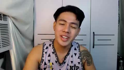 Snapshot of sexloversxxxx chatting on November 13, 2025, 2:21 am HI I AM JAMESPLEASE LET ME DO SOME HOT SHOWS FOR YOU HERE FOR MY SCHOOL AND FOR MY FAMILY online show from November 13, 2025, 2:21 am