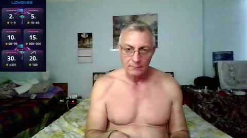 sexmen181166 online show from November 8, 2025, 1:11 pm