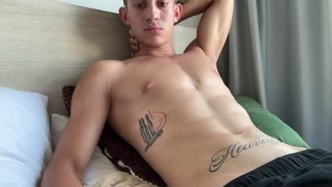 Snapshot of sexninjaboy_ chatting on April 3, 2026, 9:29 am Jace online show from April 3, 2026, 9:29 am