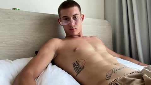 Snapshot of sexninjaboy_ chatting on April 4, 2026, 5:16 am Jace online show from April 4, 2026, 5:16 am