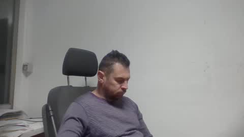 Snapshot of sexoatope79 chatting on December 9, 2024, 7:17 am sexoatope79 online show from December 9, 2024, 7:17 am