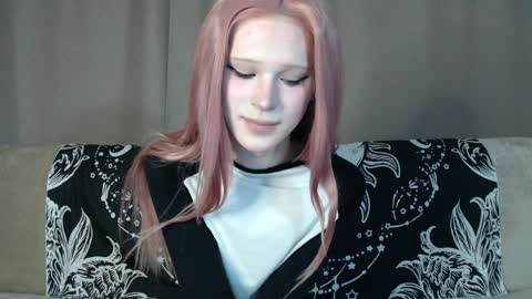 Nextdoor Princess online show from April 10, 2026, 6:07 am