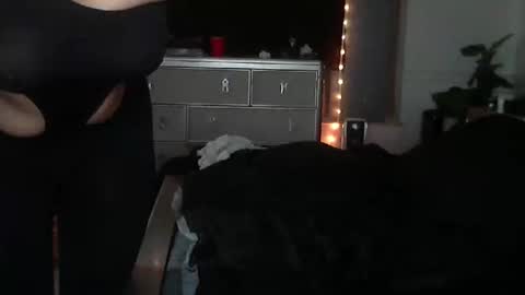 Snapshot of sexplay77 chatting on January 8, 2026, 4:37 am sexplay77 online show from January 8, 2026, 4:37 am