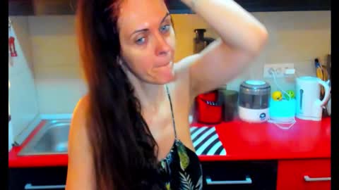 sexqueen1111 online show from November 1, 2025, 8:44 pm