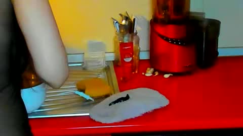 sexqueen1111 online show from March 8, 2026, 2:04 am