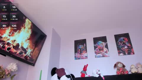 Ask me  online show from April 5, 2026, 9:23 pm