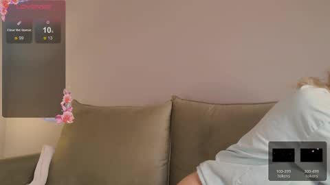 Snapshot of sexuallycorrect chatting on February 9, 2025, 2:40 pm Ray New video in bio online show from February 9, 2025, 2:40 pm