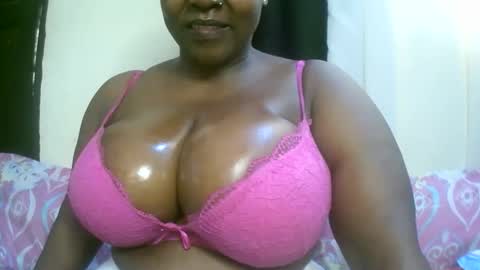 sexxi_ebony online show from March 12, 2026, 3:07 pm