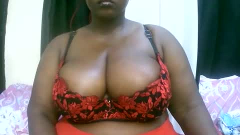 sexxi_ebony online show from May 18, 2026, 4:07 am