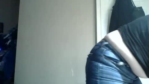 sexxiibossbabe online show from February 16, 2026, 5:36 am