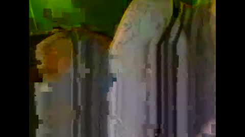 Snapshot of sexxileeah42o chatting on February 26, 2026, 4:44 am Leeah CloudZzz online show from February 26, 2026, 4:44 am