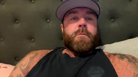 Snapshot of sexxxxycouple604 chatting on October 26, 2025, 6:36 pm Big uncut hunk online show from October 26, 2025, 6:36 pm