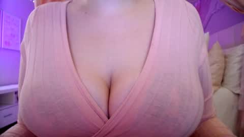 Princess online show from September 22, 2025, 3:08 am