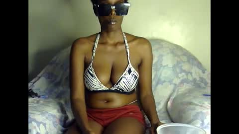 Natural boobs online show from November 28, 2025, 9:45 am