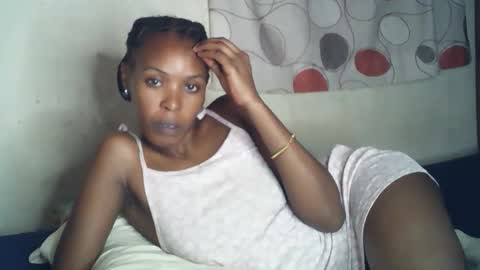 Snapshot of sexxy_curvy23 chatting on January 5, 2026, 6:33 pm sexxy_curvy23 online show from January 5, 2026, 6:33 pm