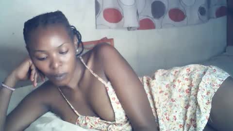 Snapshot of sexxy_curvy23 chatting on January 7, 2026, 2:30 pm sexxy_curvy23 online show from January 7, 2026, 2:30 pm