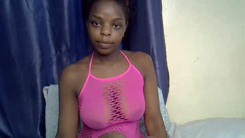 sexxy_montana online show from December 19, 2025, 2:40 am
