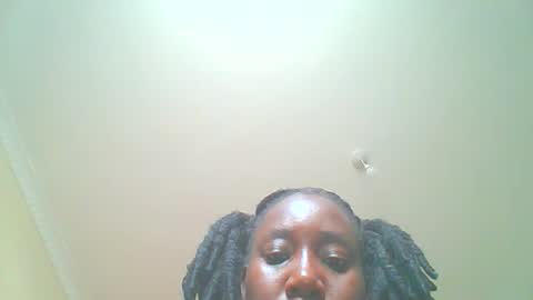 Snapshot of sexxy_thick_ebony chatting on January 13, 2026, 6:08 am Sweet doll online show from January 13, 2026, 6:08 am