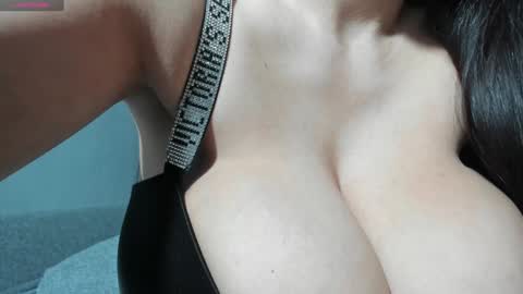 sexxymeriemm online show from January 13, 2025, 1:06 pm