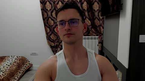 Snapshot of sexxymuscles4u chatting on February 14, 2025, 3:05 pm Sexxymuscles4U online show from February 14, 2025, 3:05 pm