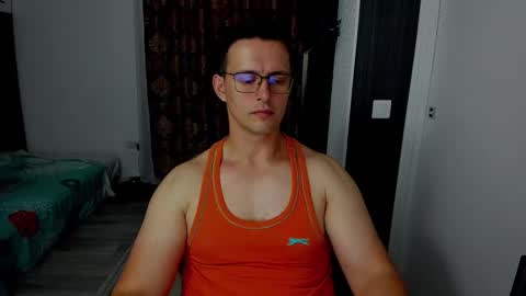 Snapshot of sexxymuscles4u chatting on September 9, 2025, 10:48 am Sexxymuscles4U online show from September 9, 2025, 10:48 am