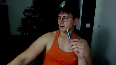Snapshot of sexxymuscles4u chatting on January 8, 2026, 1:46 pm Sexxymuscles4U online show from January 8, 2026, 1:46 pm