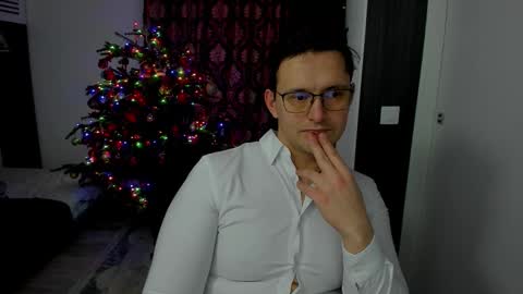 Snapshot of sexxymuscles4u chatting on January 14, 2026, 1:17 pm Sexxymuscles4U online show from January 14, 2026, 1:17 pm