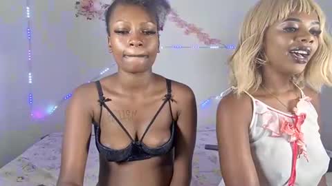 Snapshot of sexxypixie chatting on April 10, 2026, 8:30 am sexxypixie online show from April 10, 2026, 8:30 am