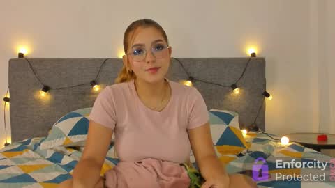 Snapshot of sexy_couple_xx1 chatting on March 4, 2026, 10:27 pm sexy_couple_xx1 online show from March 4, 2026, 10:27 pm