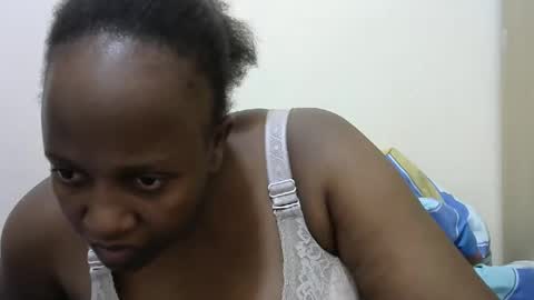 Sweet Dee online show from April 26, 2026, 4:54 am