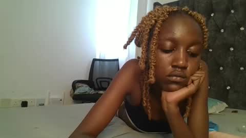 Snapshot of sexy_ebony_nica chatting on January 24, 2025, 8:34 am sexy_ebony_nica online show from January 24, 2025, 8:34 am