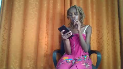 Snapshot of sexy_ebony_nica chatting on January 28, 2025, 7:10 pm sexy_ebony_nica online show from January 28, 2025, 7:10 pm