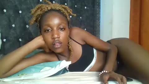 Snapshot of sexy_ebony_nica chatting on February 7, 2025, 2:26 pm sexy_ebony_nica online show from February 7, 2025, 2:26 pm