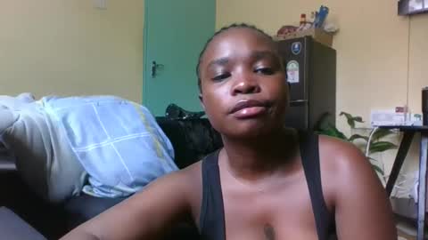 Snapshot of sexy_ebony_princess chatting on February 19, 2026, 11:39 am Trina online show from February 19, 2026, 11:39 am