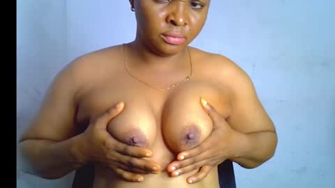 Clara online show from December 13, 2025, 7:53 pm