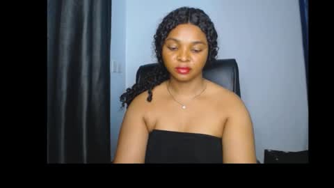 Snapshot of sexy_ebonygirl_ chatting on January 18, 2026, 7:39 pm Clara online show from January 18, 2026, 7:39 pm
