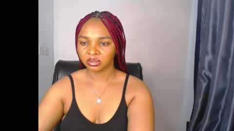 Snapshot of sexy_ebonygirl_ chatting on February 24, 2026, 8:07 pm Clara online show from February 24, 2026, 8:07 pm