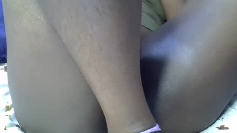 sexy_esther92 online show from February 21, 2025, 3:43 pm