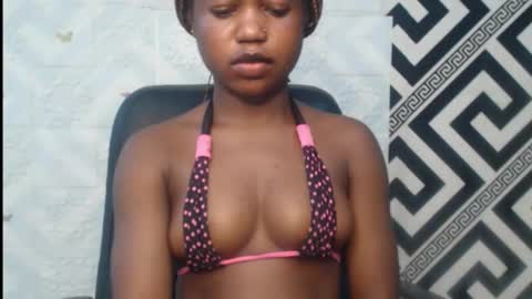 Angela online show from October 1, 2025, 6:47 pm