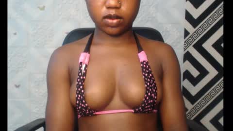 Angela online show from October 27, 2025, 7:34 am